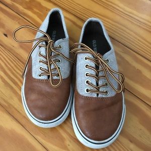Old Navy Lace Up Shoes